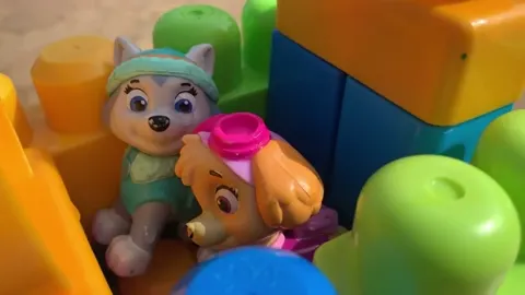 Brincadeira em Família. Hérois contra Vilões. O